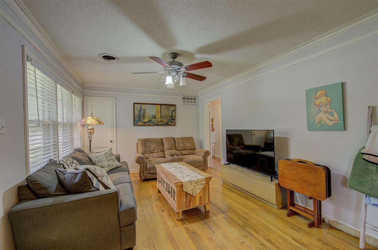 1387 Dearing Road Memphis, TN 38117 - Photo 4 of 22
