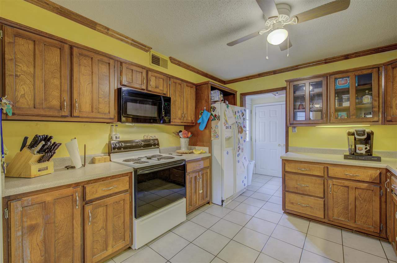 1387 Dearing Road Memphis, TN 38117 - Photo 6 of 22