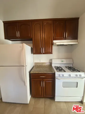 $2,795 | 1440 South Sherbourne Drive, Los Angeles, CA 90035