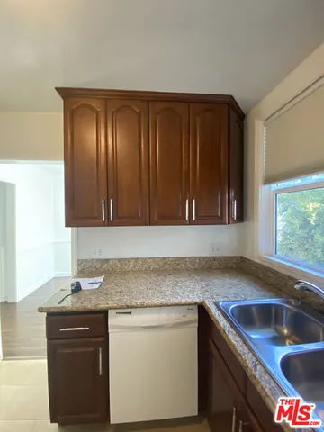 $2,795 | 1440 South Sherbourne Drive, Los Angeles, CA 90035