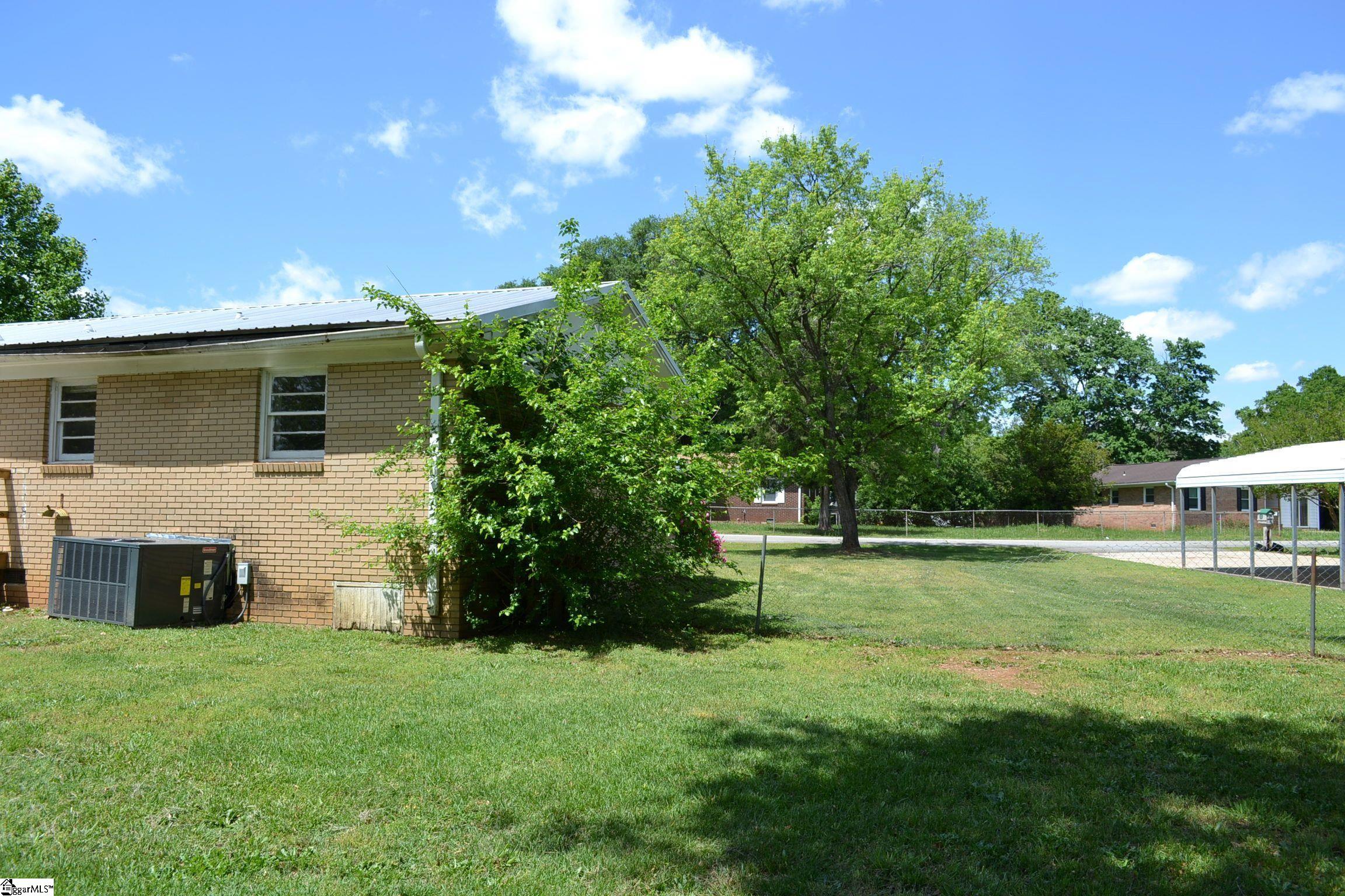 644 Woodvale Road Anderson, SC 29624 - Photo 13 of 19
