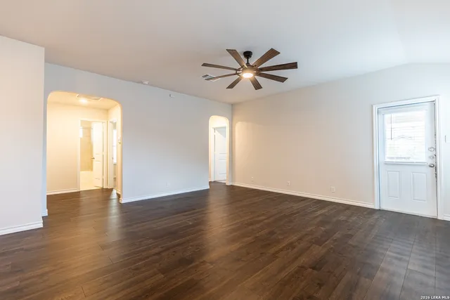 $1,600 | 161 Sage Sparrow, San Antonio, TX 78253