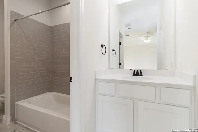 $800,000 | 1482 Lyme Park, Bulverde, TX 78163