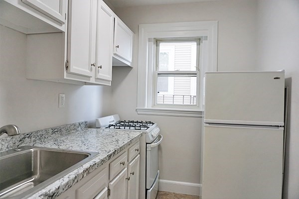 95 Adams Street, Unit 8 Waltham, MA 02453 - Photo 8 of 10