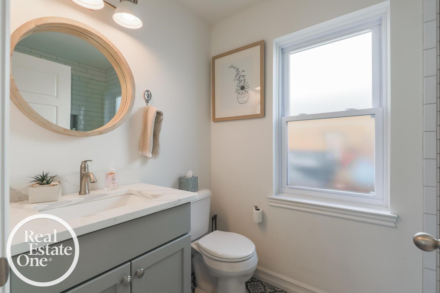122 Muir Road Grosse Pointe Farms, MI 48236 - Photo 11 of 28