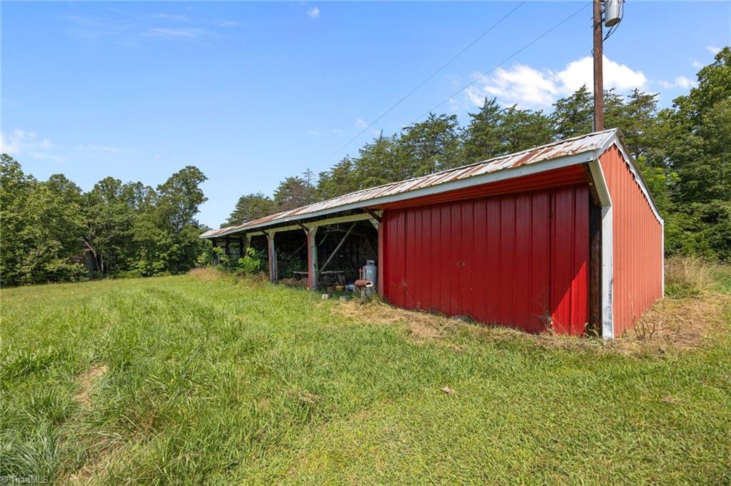 1224 Tom Shelton Road Sandy Ridge, NC 27046 - Photo 16 of 33