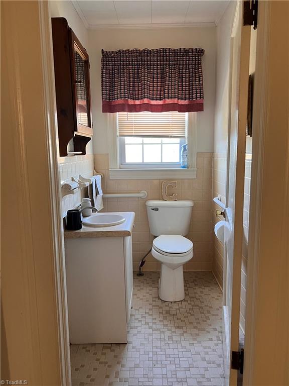 1224 Tom Shelton Road Sandy Ridge, NC 27046 - Photo 26 of 33