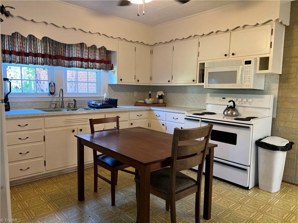 1224 Tom Shelton Road Sandy Ridge, NC 27046 - Photo 27 of 33