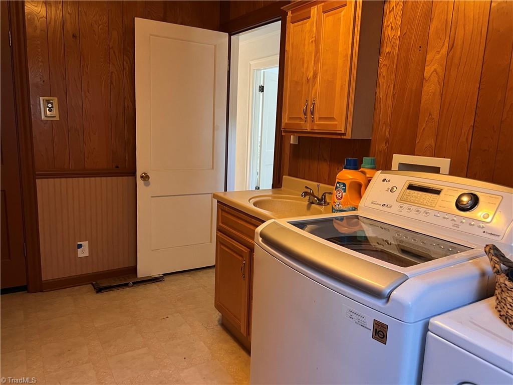 1224 Tom Shelton Road Sandy Ridge, NC 27046 - Photo 28 of 33