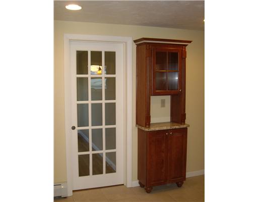 171 Belmont Road Cranston, RI 02910 - Photo 4 of 12 Kitchen.