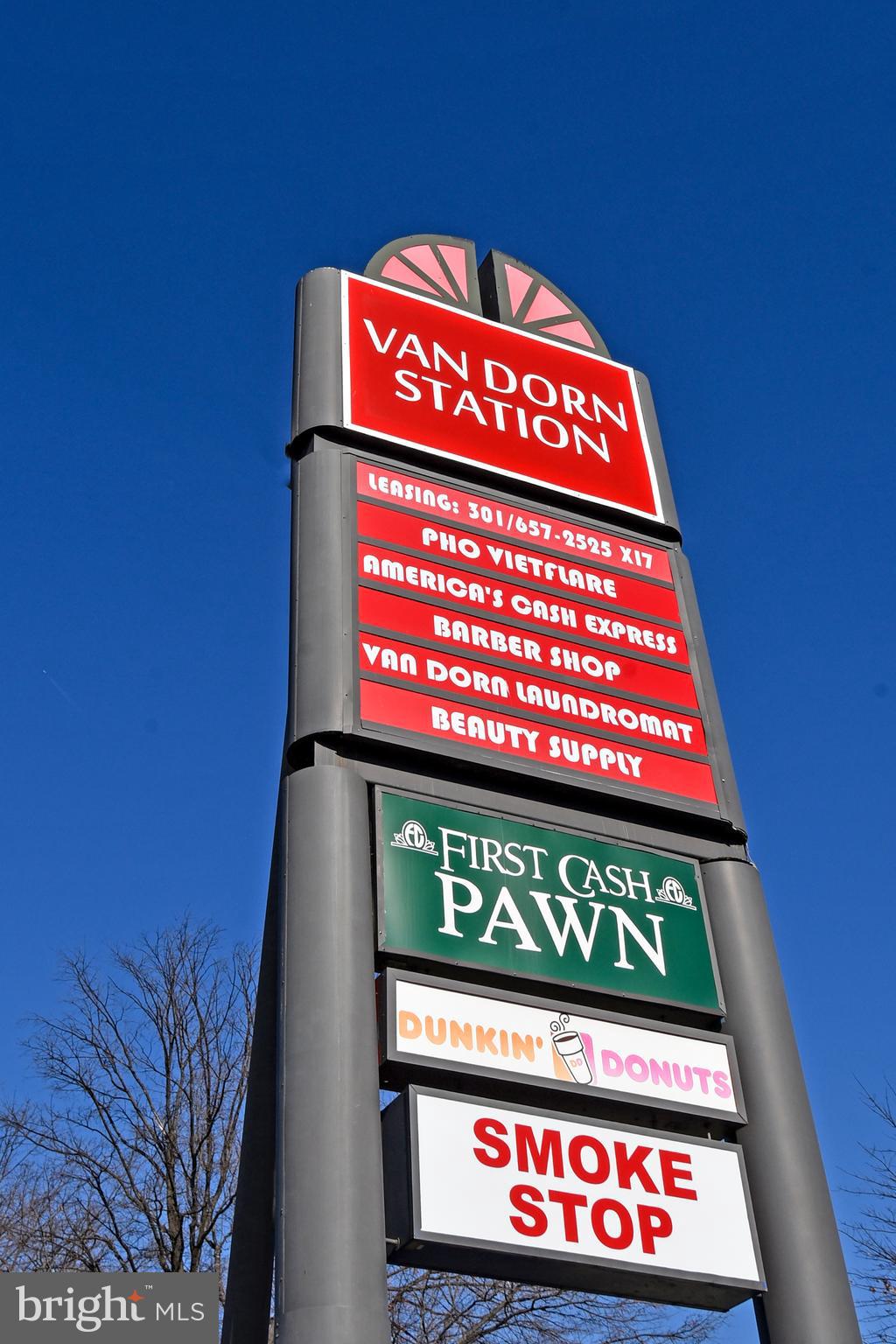 6135 Edsall Road, Unit I Alexandria, VA 22304 - Photo 41 of 47 a sign on the wall