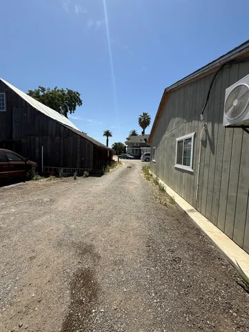 $1,098,888 | 1407 East Las Palmas Avenue, Patterson, CA 95363