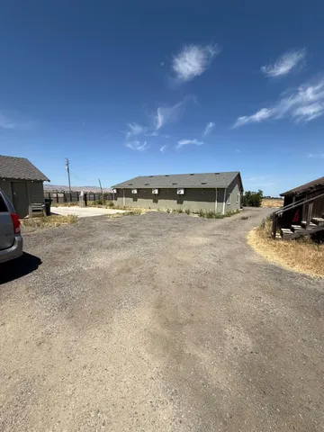 $1,098,888 | 1407 East Las Palmas Avenue, Patterson, CA 95363