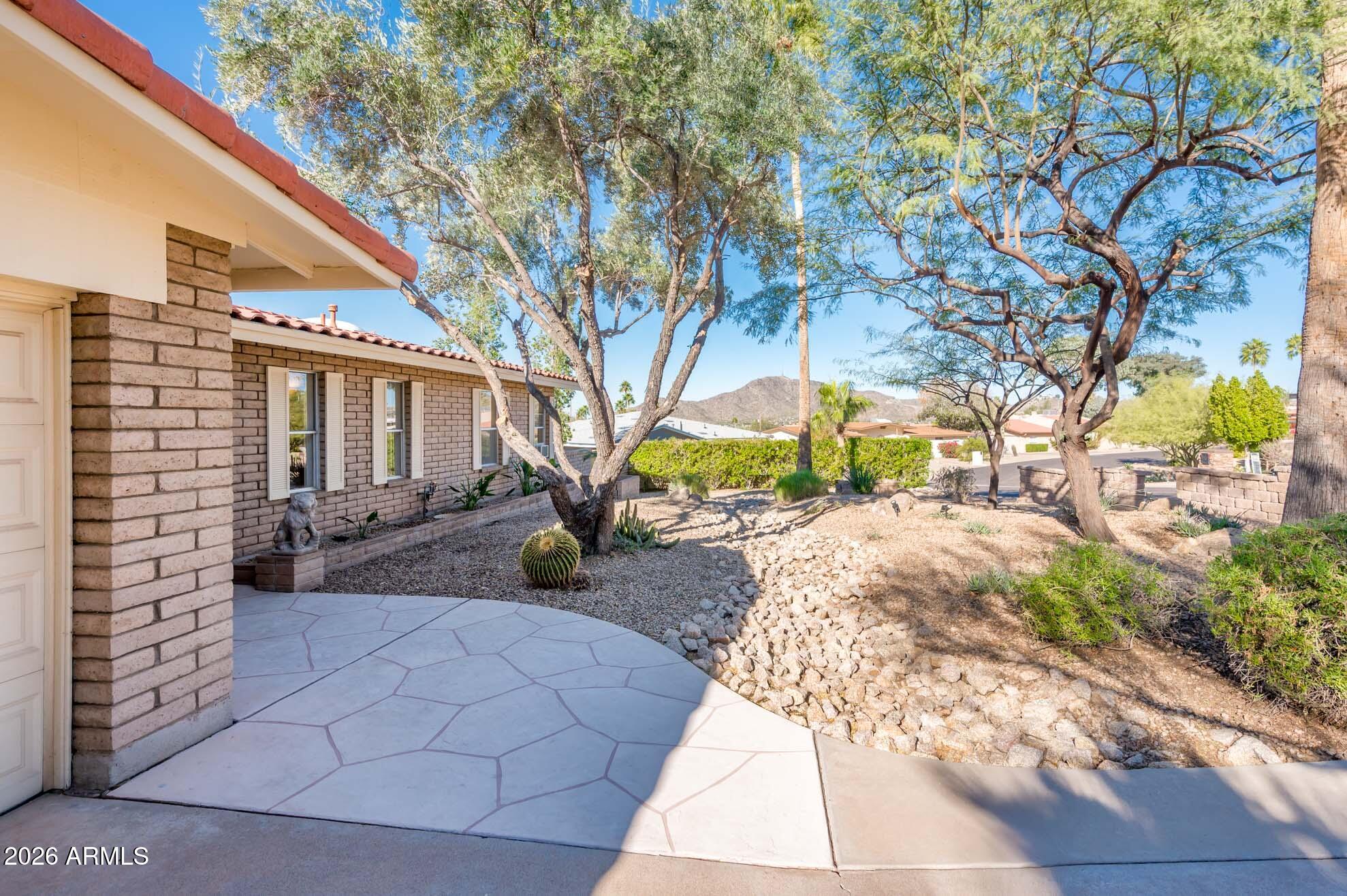 9640 North 18th Street Phoenix, AZ 85020 - Photo 11 of 51 Front Entry