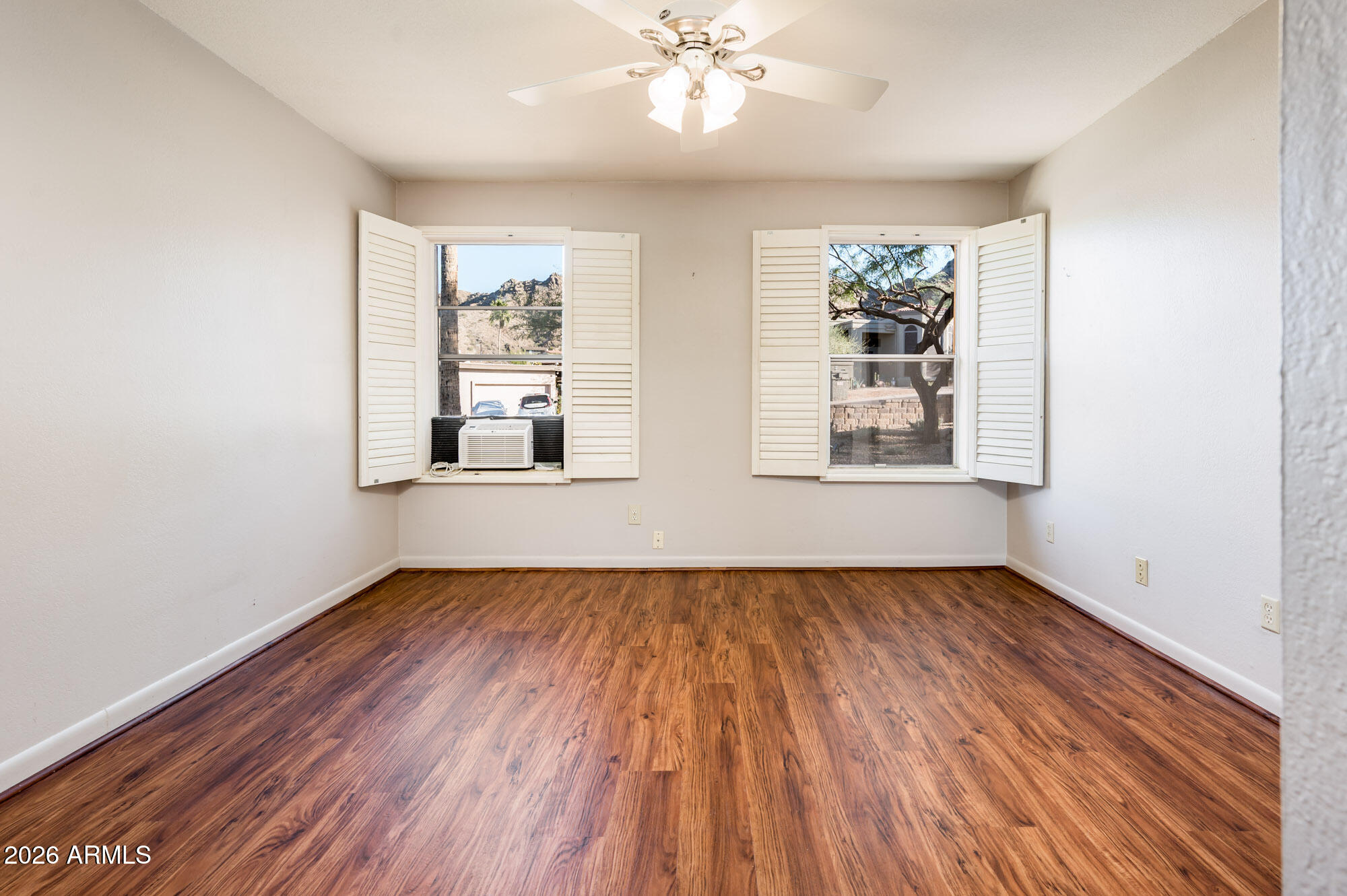 9640 North 18th Street Phoenix, AZ 85020 - Photo 26 of 51 Bedroom 2