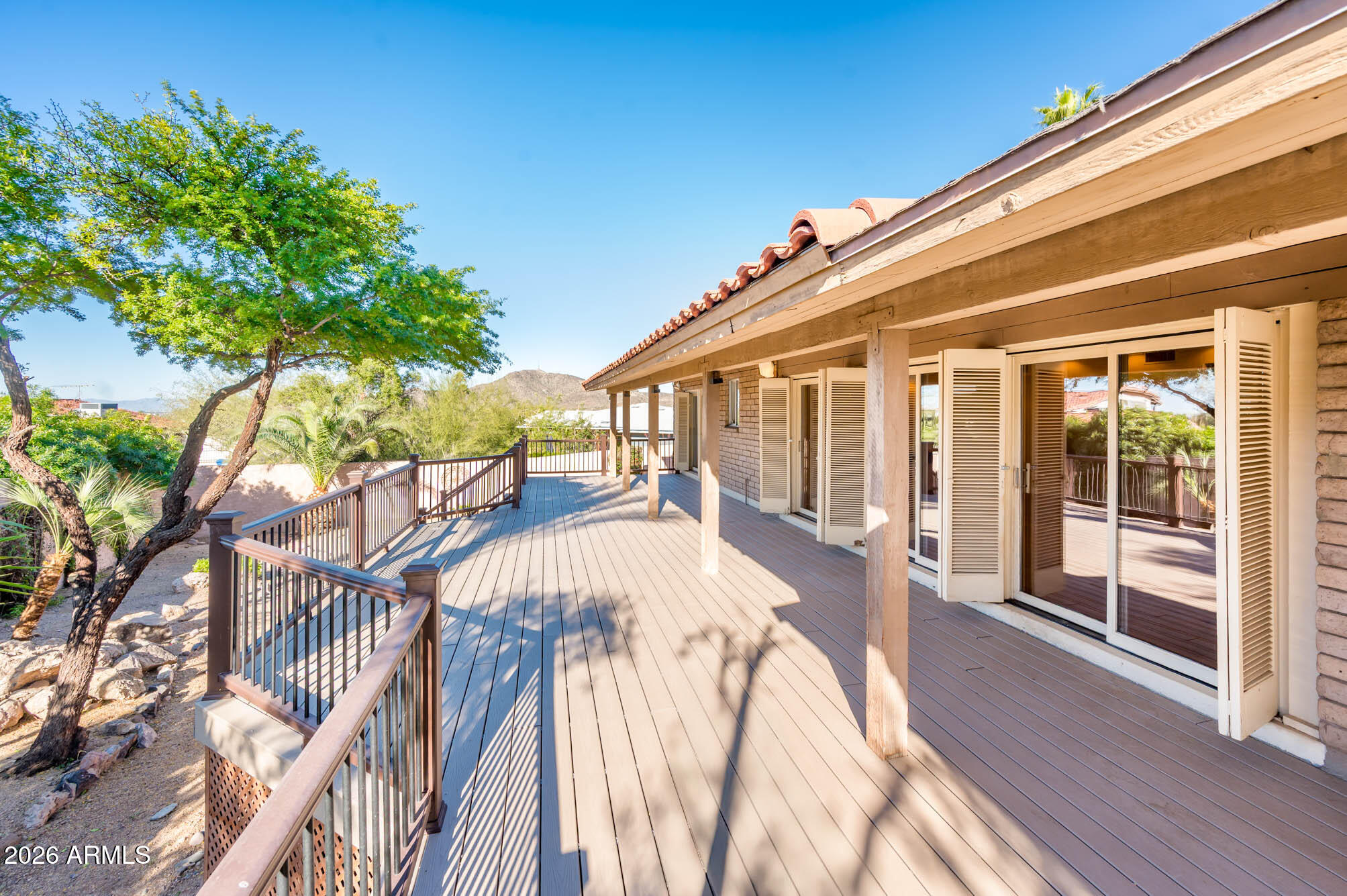 9640 North 18th Street Phoenix, AZ 85020 - Photo 2 of 51 60' Deck