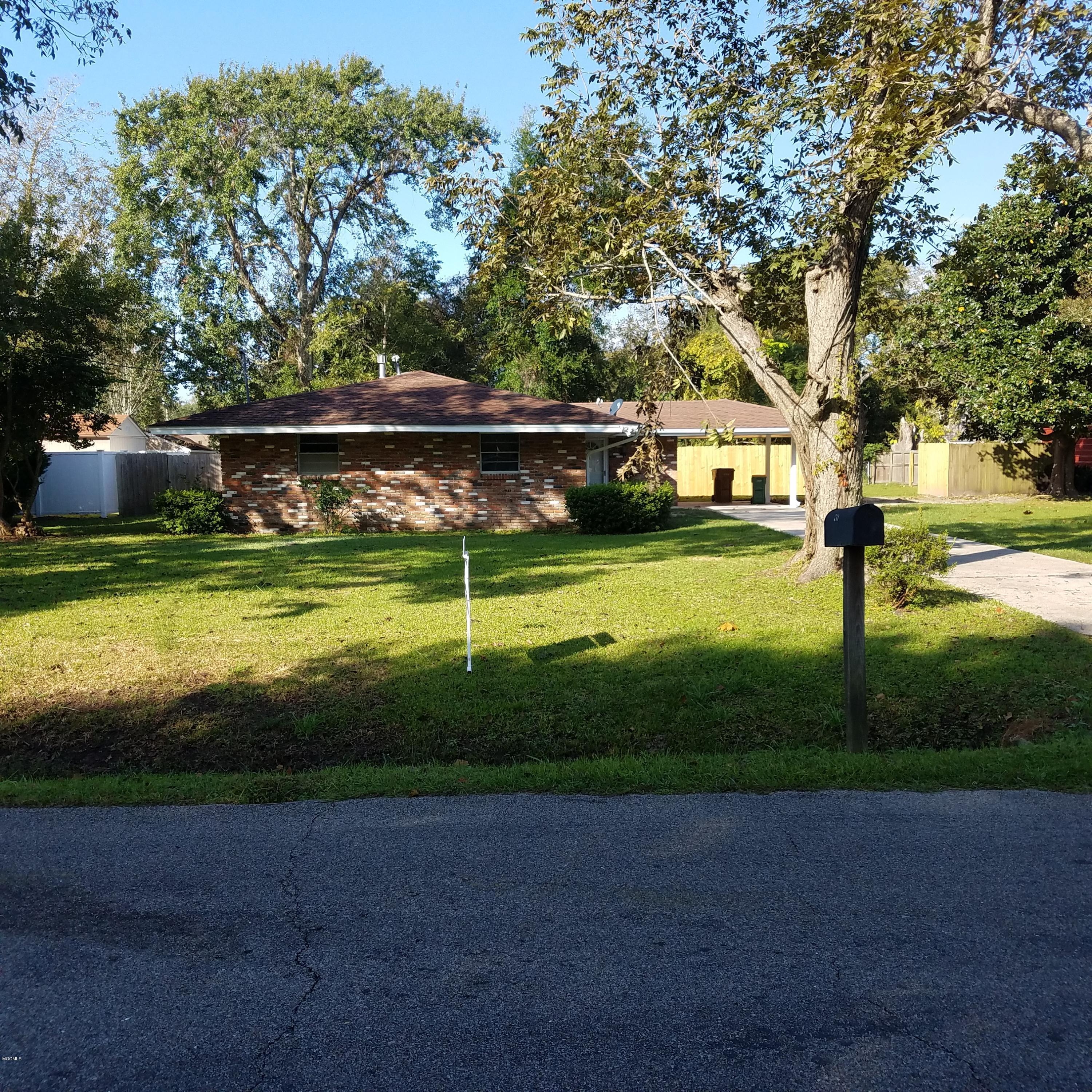 311 Alexander Road Long Beach, MS 39560 - Photo 2 of 28 20171103_095236
