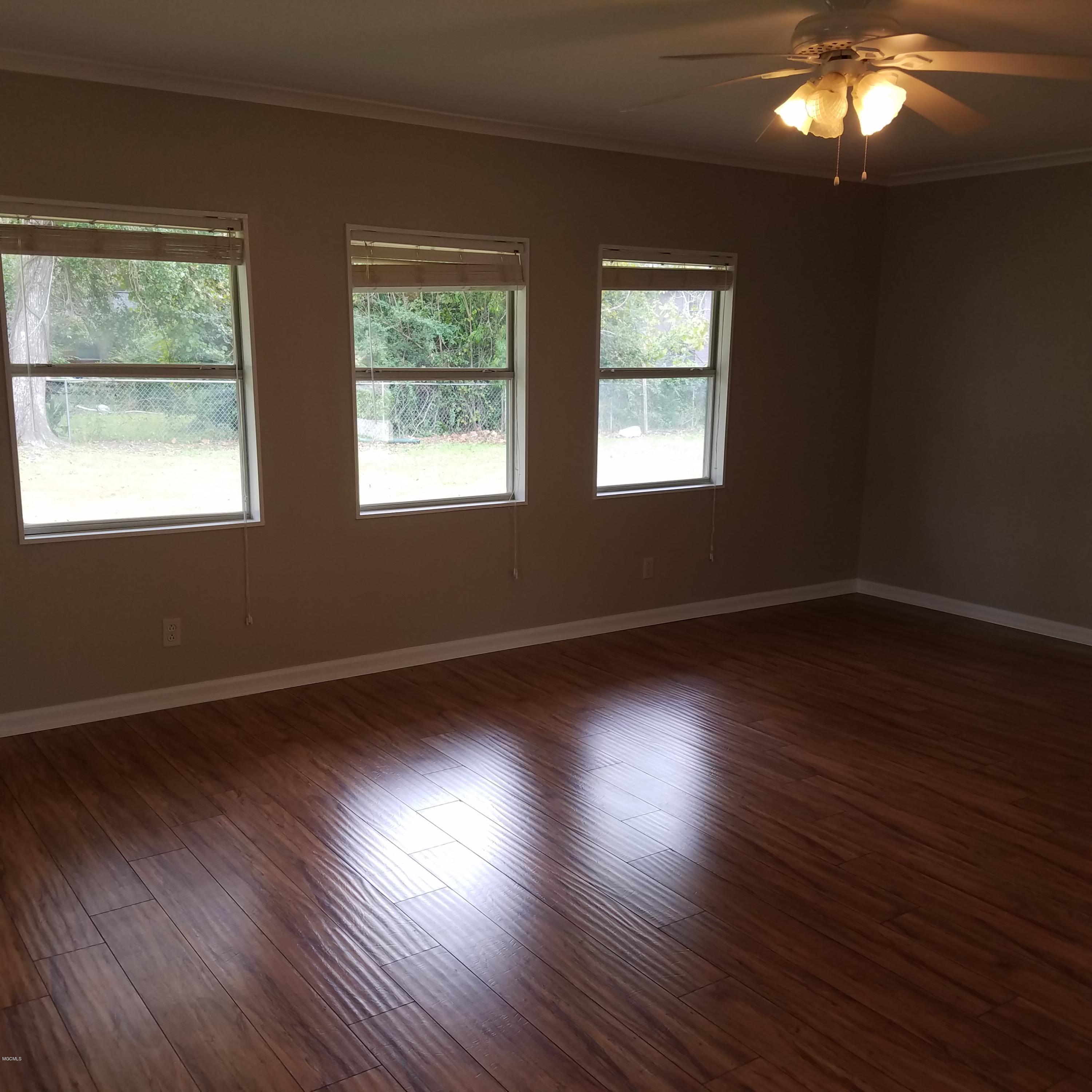 311 Alexander Road Long Beach, MS 39560 - Photo 6 of 28 20171101_155432