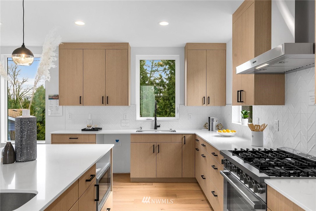 1919 Southwest Webster Street Seattle, WA 98106 - Photo 13 of 39 Gallery Image 13