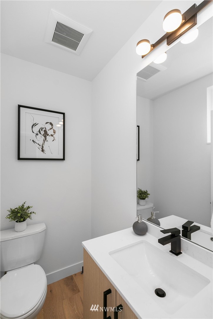 1919 Southwest Webster Street Seattle, WA 98106 - Photo 32 of 39 Gallery Image 32