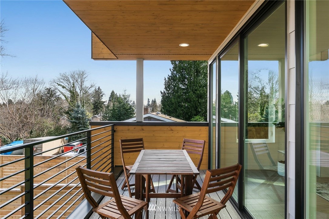 1919 Southwest Webster Street Seattle, WA 98106 - Photo 33 of 39 Gallery Image 33