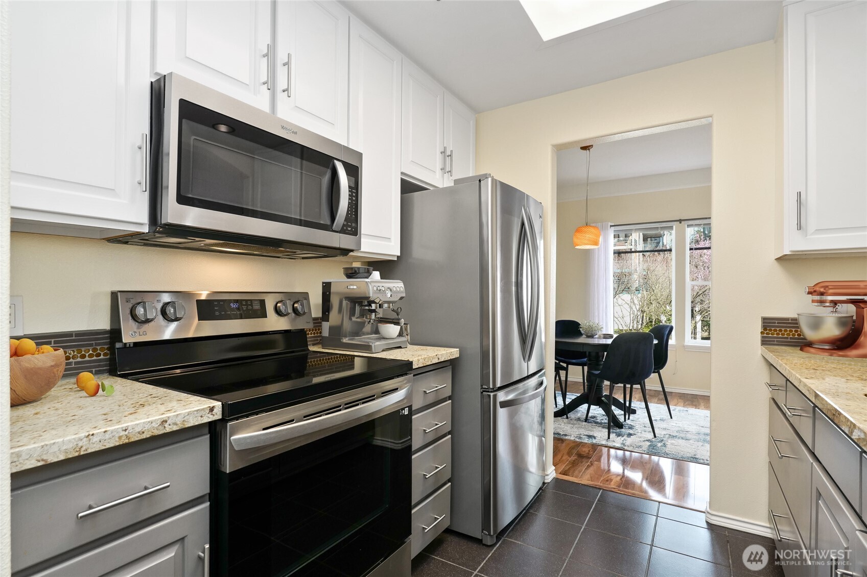 3271 Southwest Avalon Way, Unit 103 Seattle, WA 98126 - Photo 10 of 18 Gallery Image 10