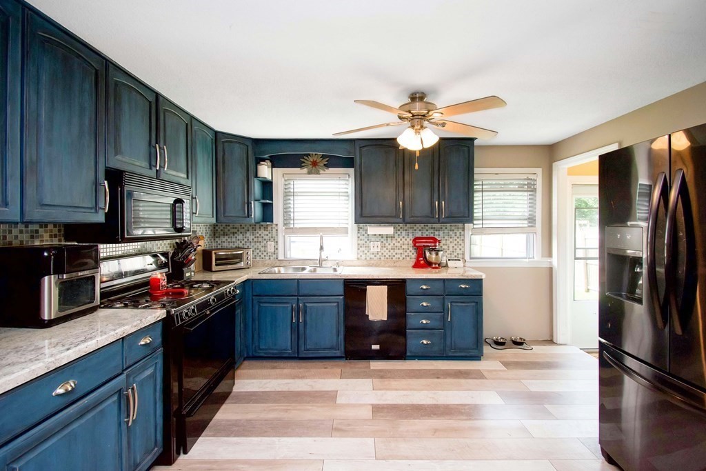 116 Champlain Street Springfield, MA 01151 - Photo 7 of 32 Gallery Image 7
