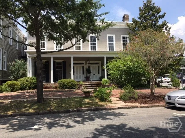 $1,950 | 226 East Gwinnett Street, Savannah, GA 31401