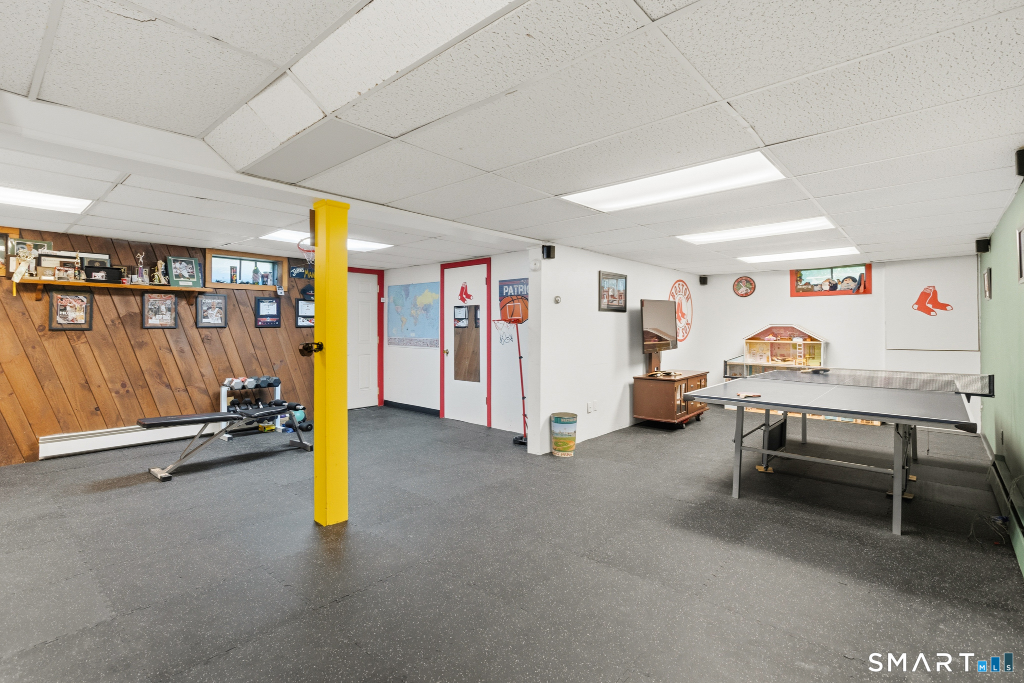 169 Tom Swamp Road Hamden, CT 06518 - Photo 35 of 40