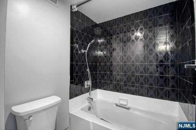 1055 River Road, Unit 803 Edgewater, NJ 07020 - Photo 11 of 24