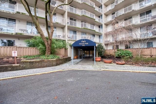 1055 River Road, Unit 803 Edgewater, NJ 07020 - Photo 14 of 24