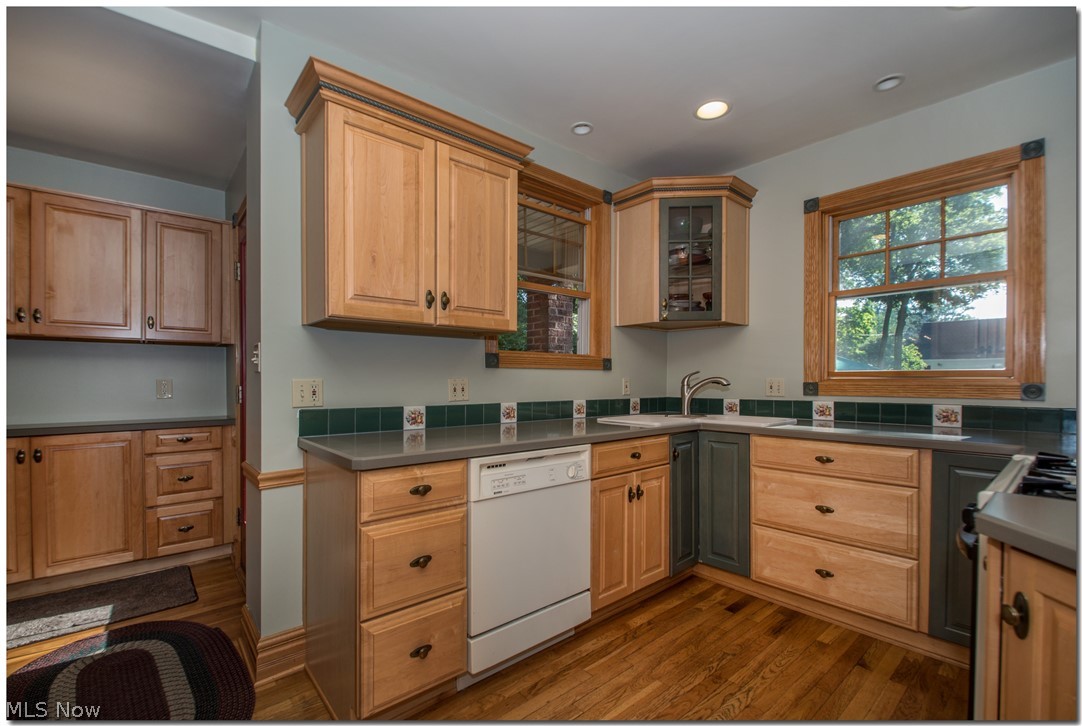1541 Compton Road Cleveland Heights, OH 44118 - Photo 14 of 35