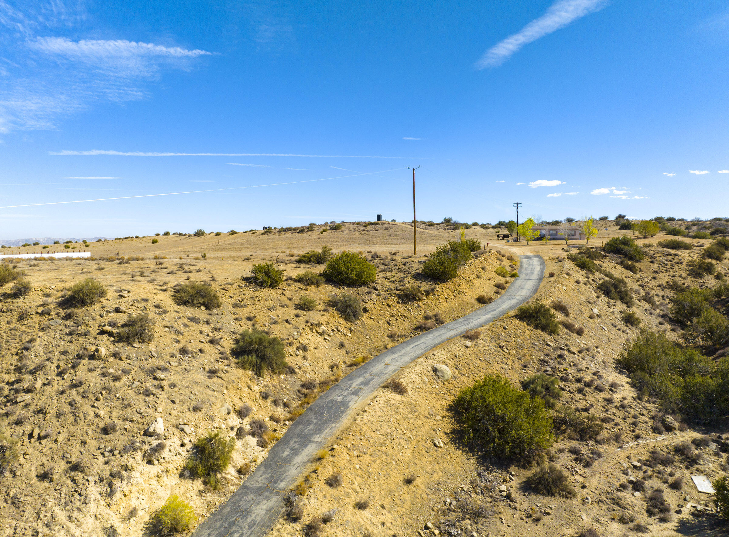 262 Castro Canyon Road Maricopa, CA 93252 - Photo 2 of 13 262 Castro_0007