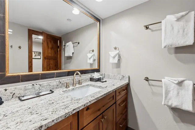 $619,000 | 640 Village Road, Unit 4114, Breckenridge, CO 80424