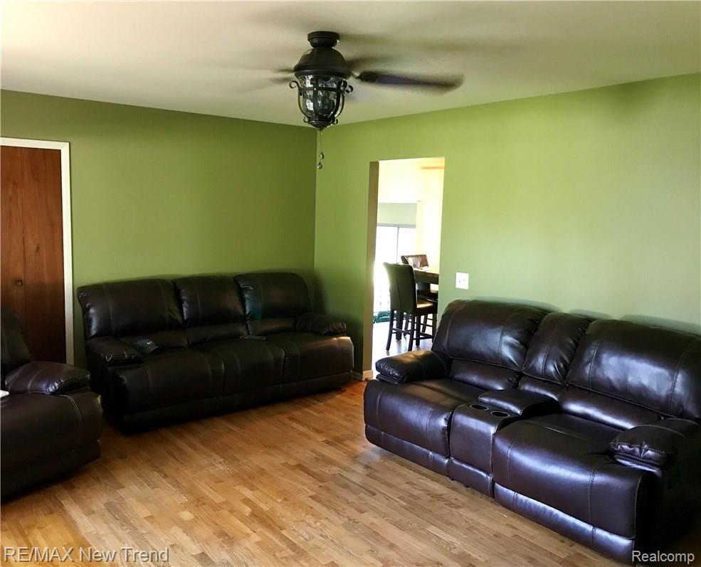 5050 Oakhill Road Clarkston, MI 48348 - Photo 5 of 21 image2.jpeg