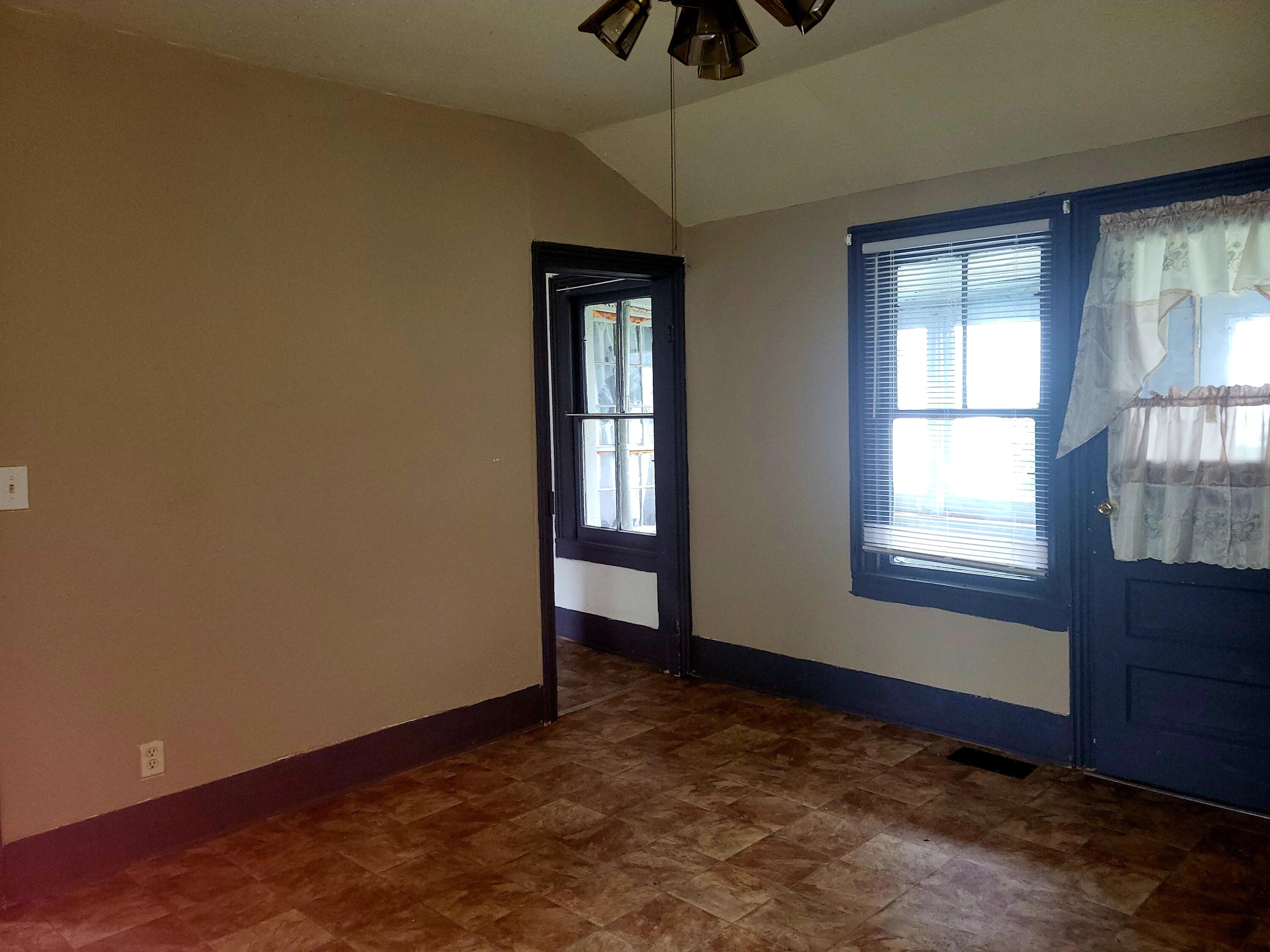 204 West Delaware Street Decatur, MI 49045 - Photo 8 of 13 20260812_193605