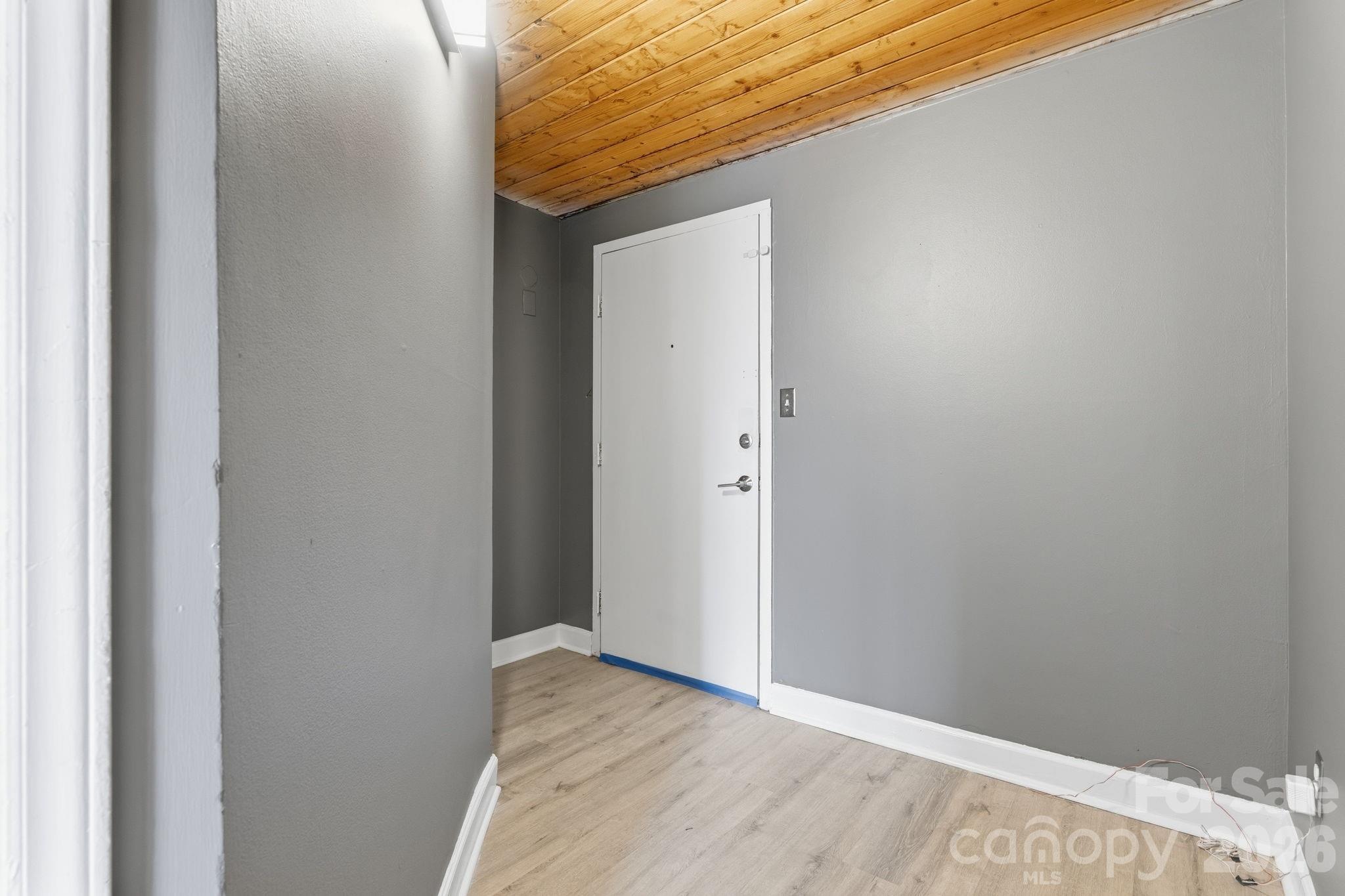 201 South Hoskins Road, Unit 236 Charlotte, NC 28208 - Photo 10 of 13