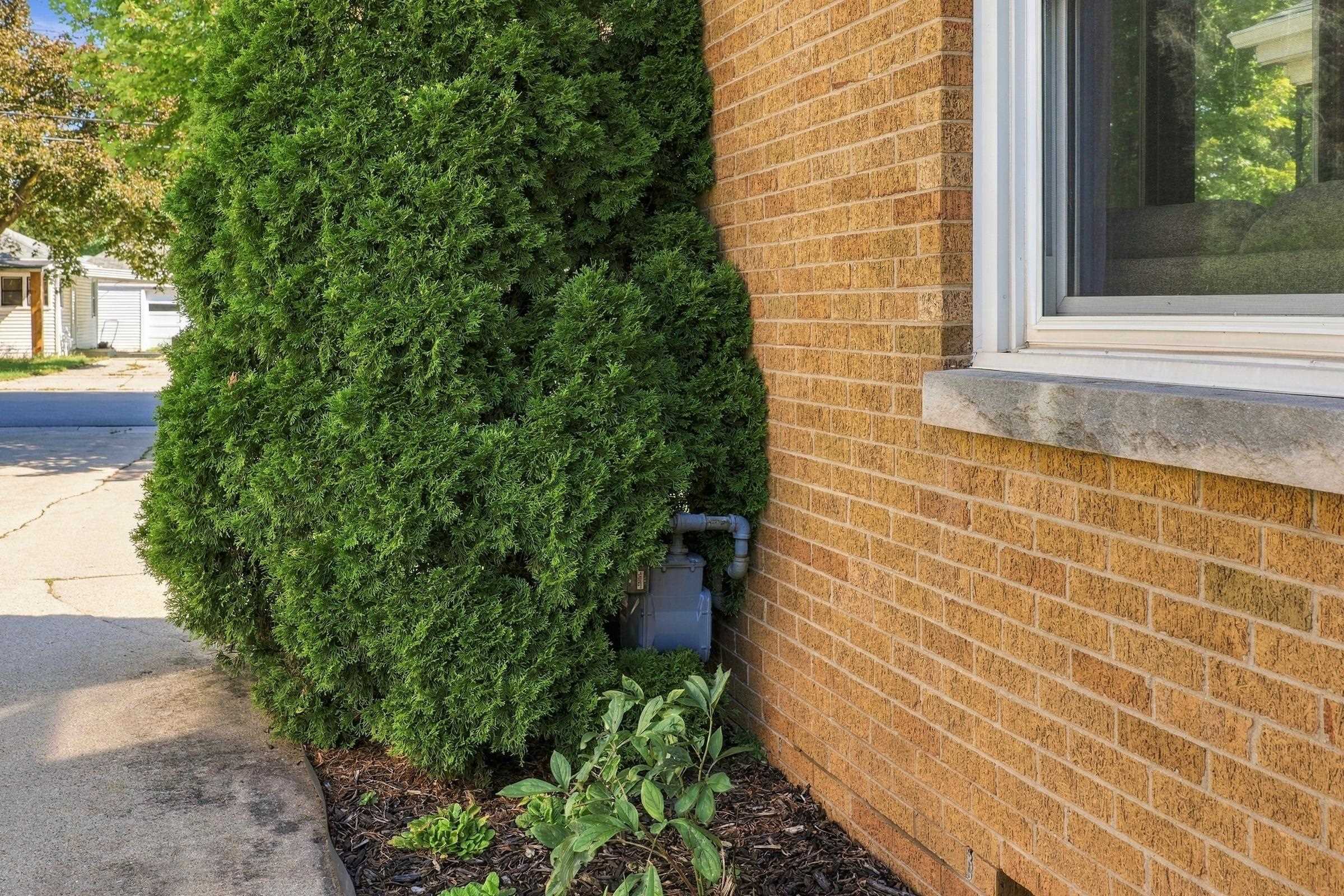 422 East Mission Road Green Bay, WI 54301 - Photo 40 of 74 Gallery Image 40