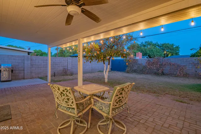 a view of a basketball court