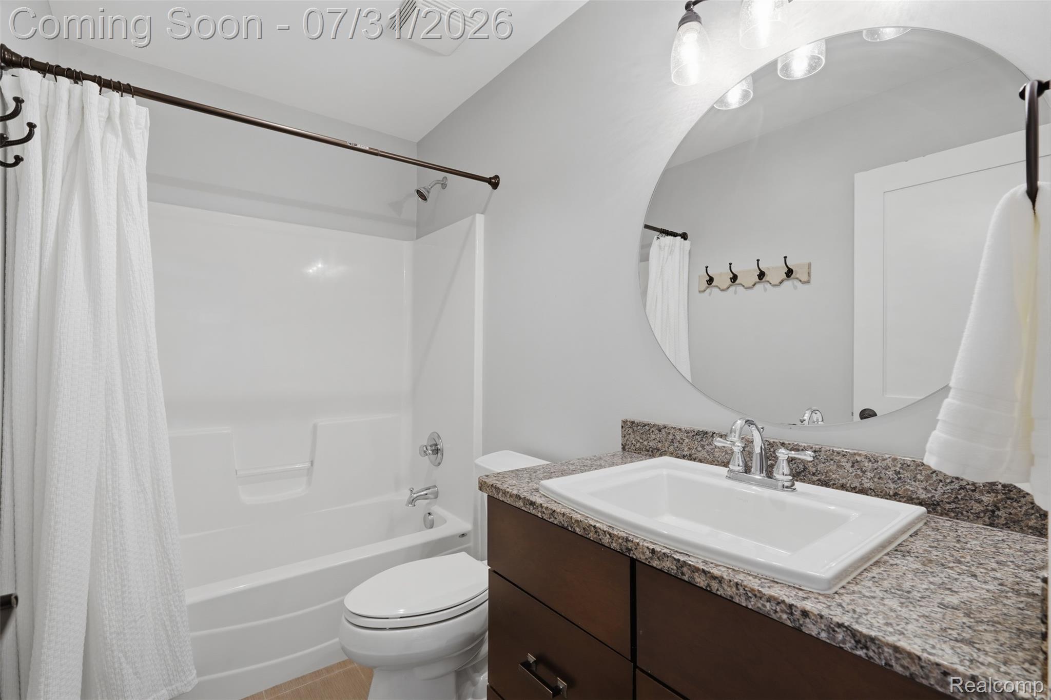 8303 Hilton Road Brighton, MI 48114 - Photo 36 of 72 2nd floor full bath