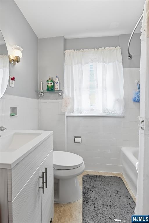 528 Wyndham Road Teaneck, NJ 07666 - Photo 25 of 37