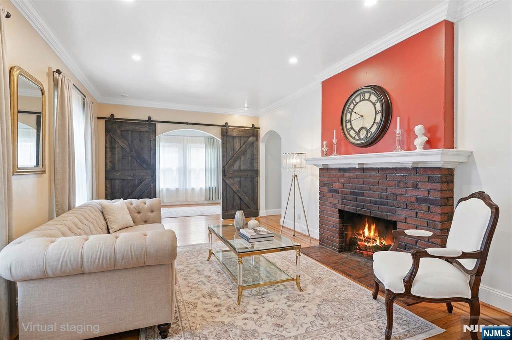 528 Wyndham Road Teaneck, NJ 07666 - Photo 8 of 37