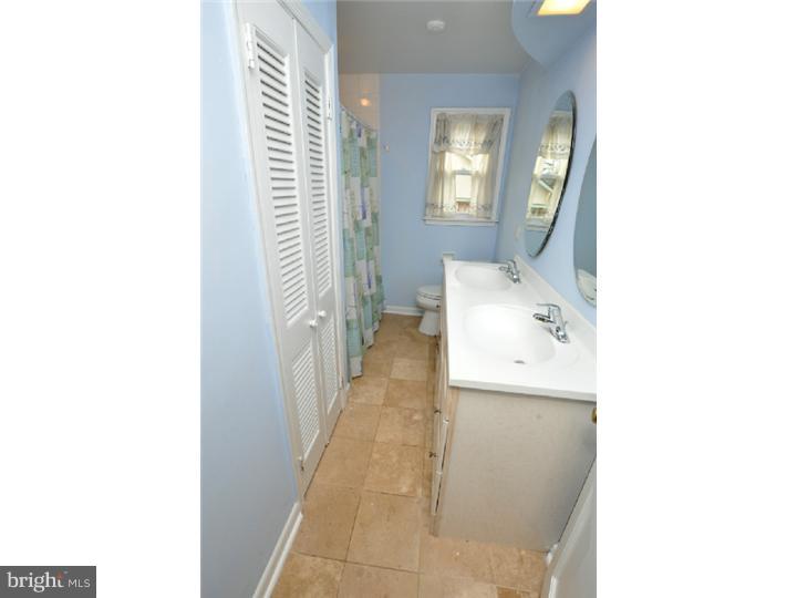 2705 Riverton Road Cinnaminson, NJ 08077 - Photo 11 of 20 Gallery Image 11