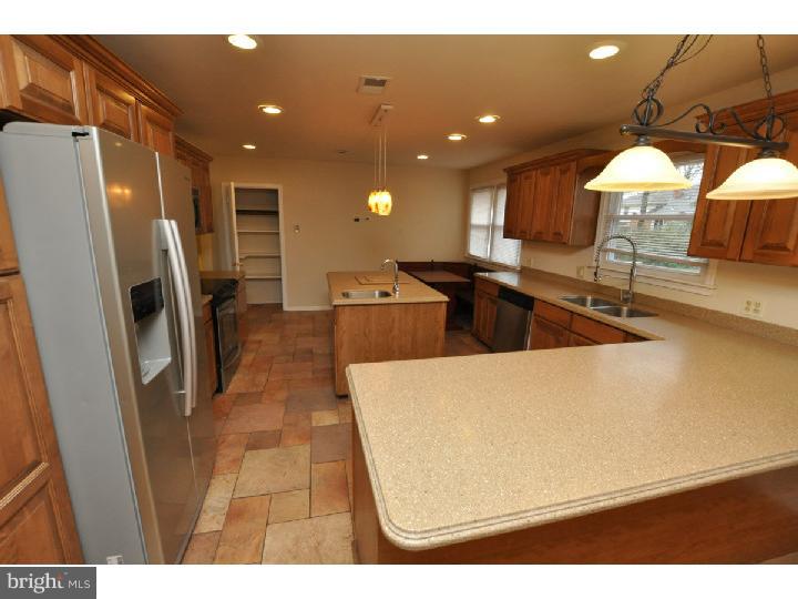 2705 Riverton Road Cinnaminson, NJ 08077 - Photo 4 of 20 Gallery Image 4