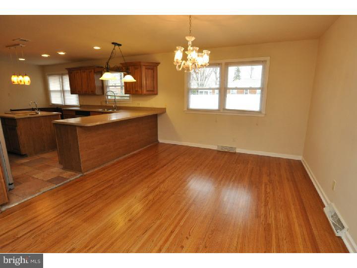 2705 Riverton Road Cinnaminson, NJ 08077 - Photo 5 of 20 Gallery Image 5