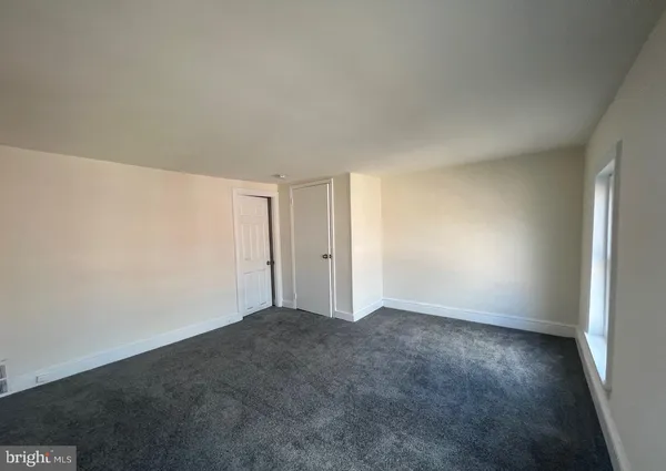 $1,900 | 336 Barclay Street, Unit B, Burlington, NJ 08016