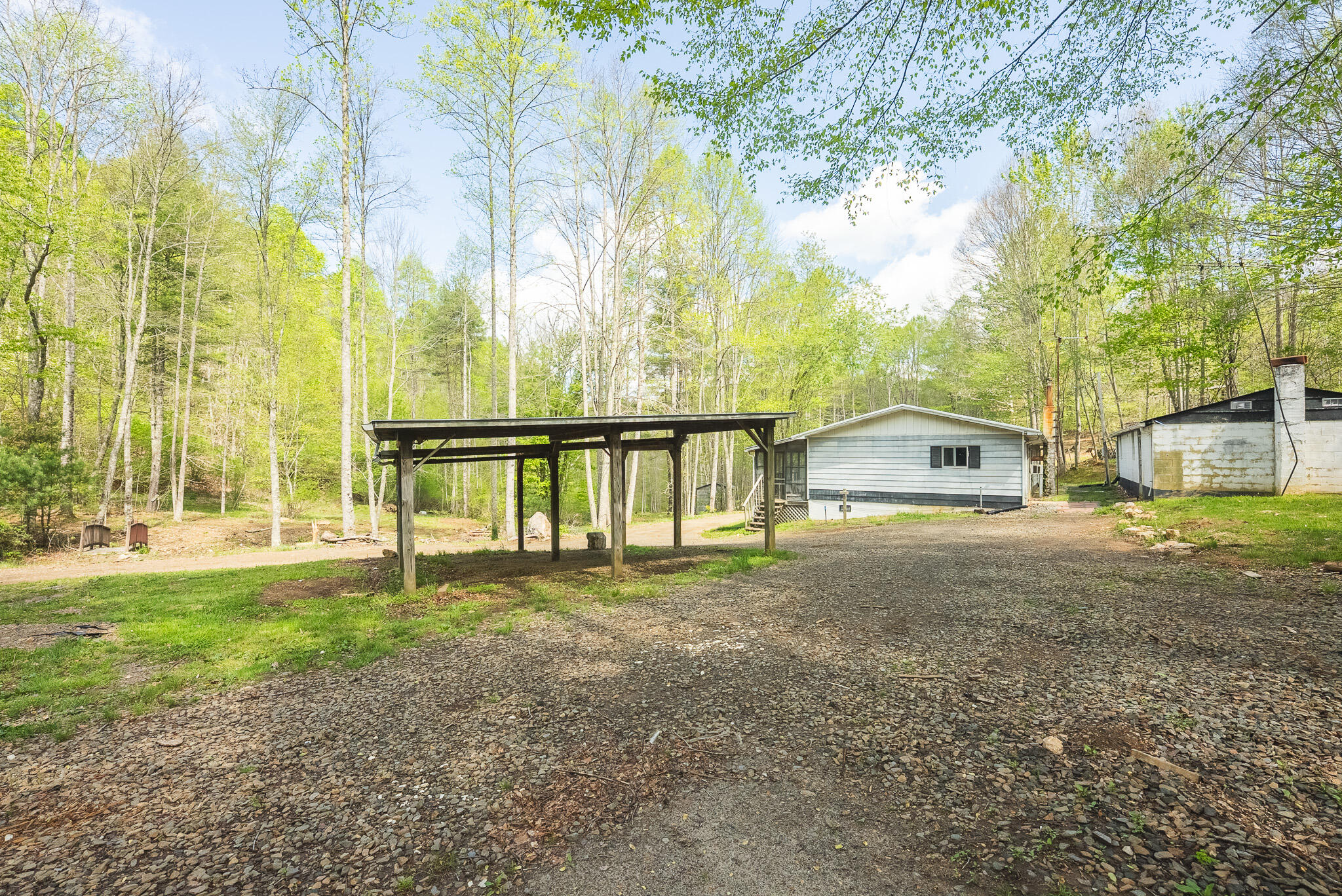 146 Duvall Road Willis, VA 24380 - Photo 25 of 62 DSC00817