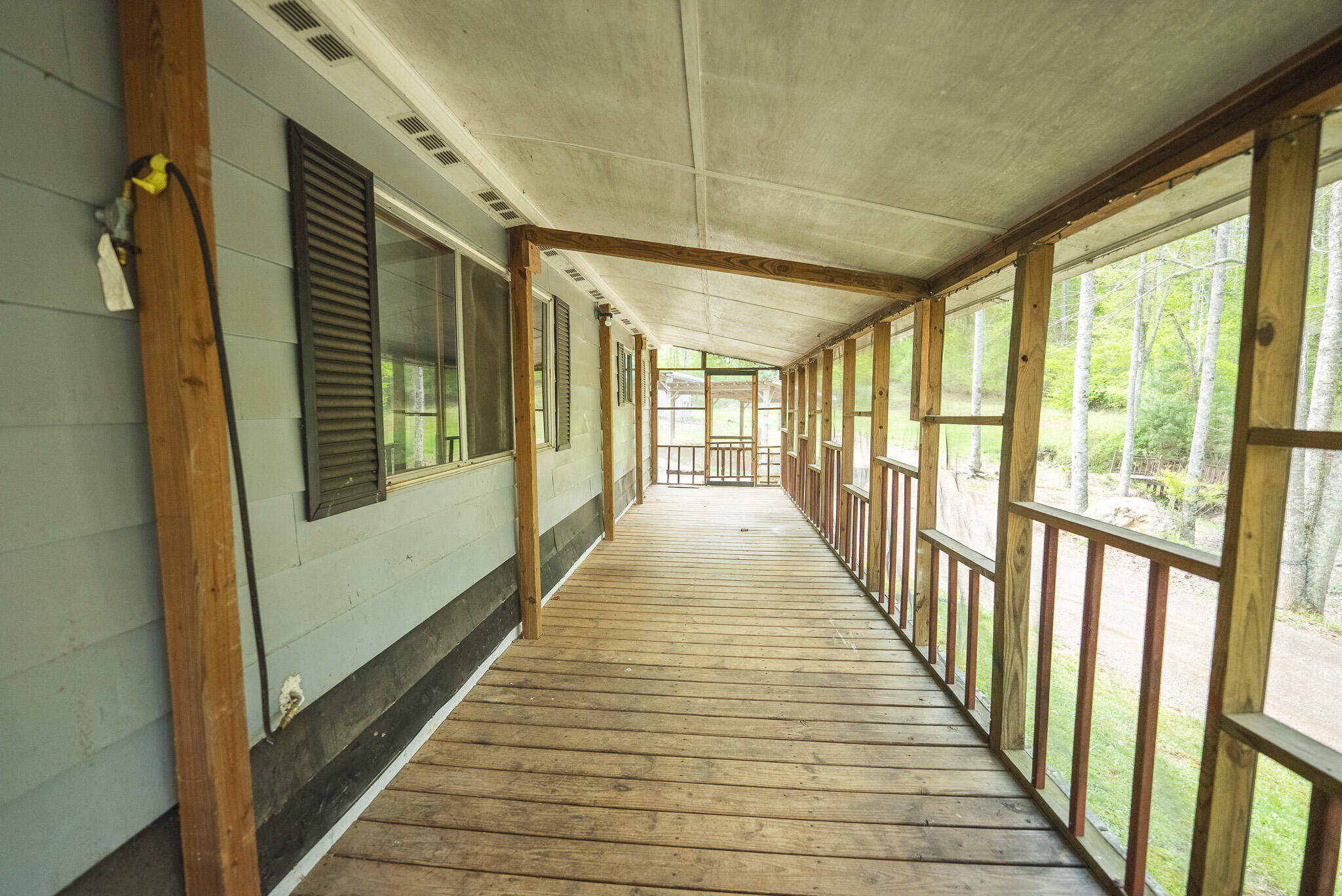 146 Duvall Road Willis, VA 24380 - Photo 57 of 62 DSC00864
