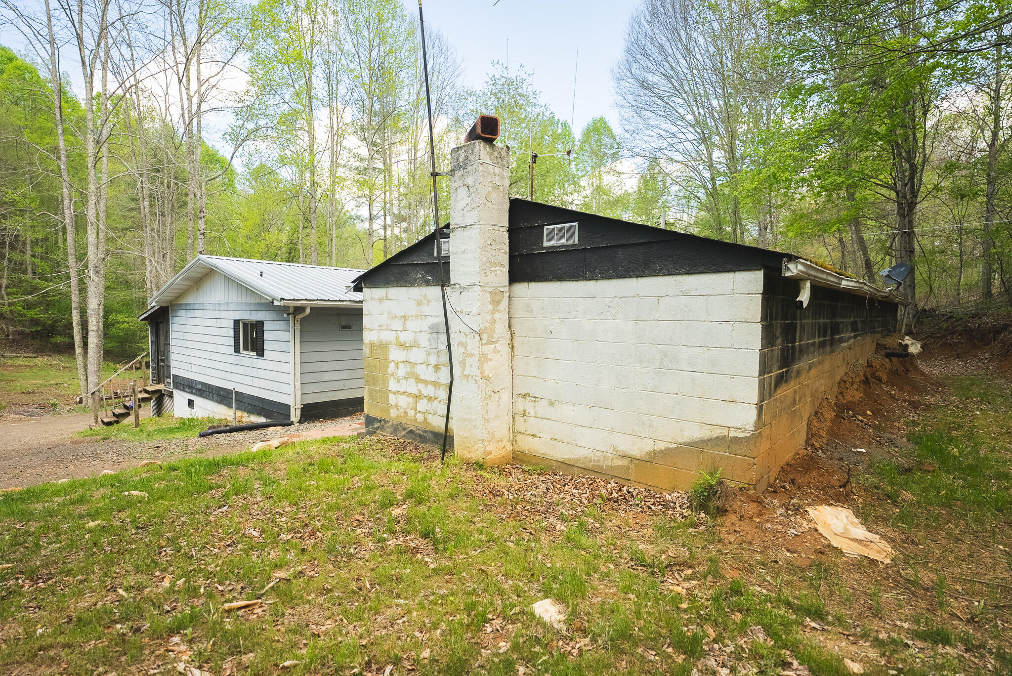 146 Duvall Road Willis, VA 24380 - Photo 60 of 62 DSC00867