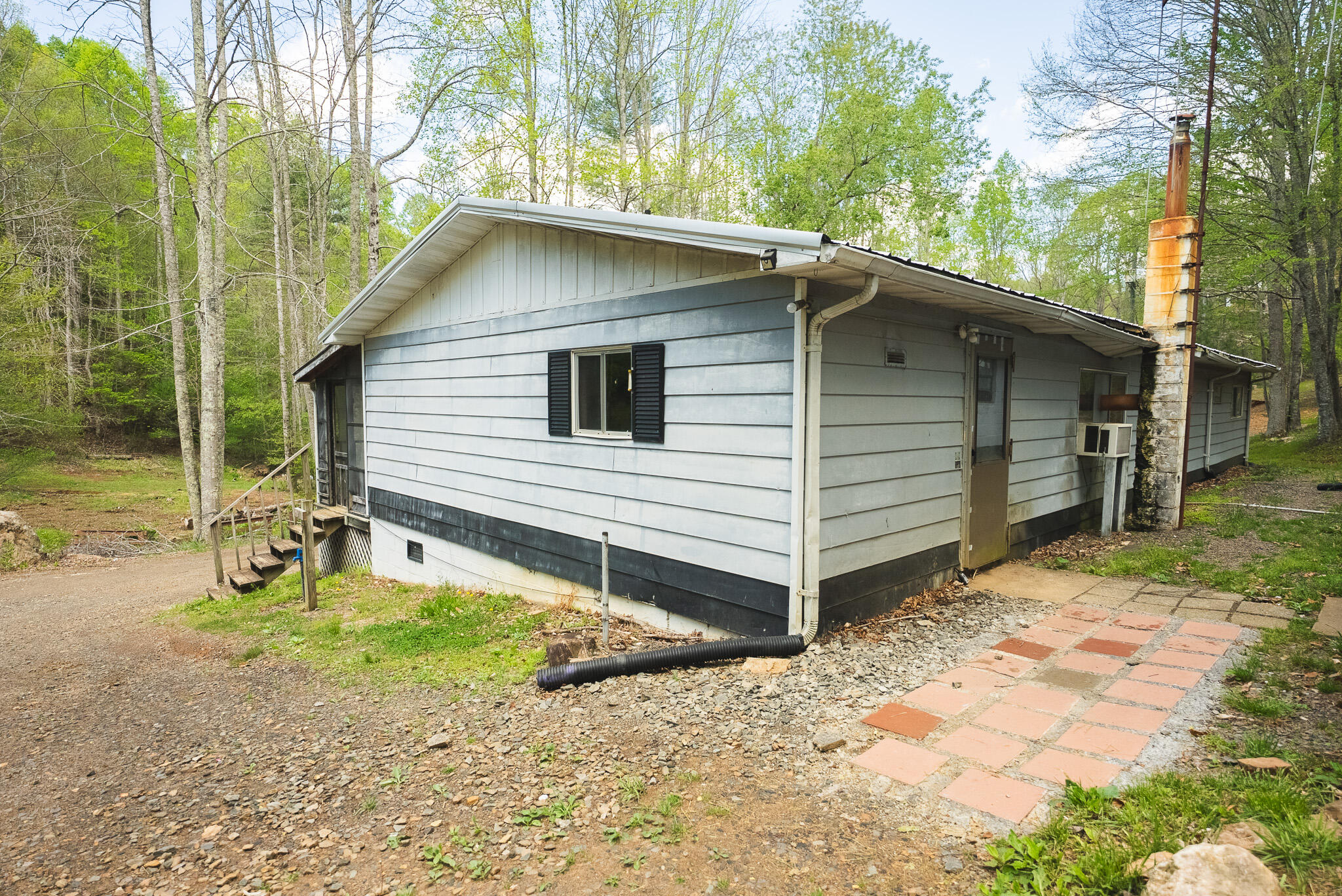 146 Duvall Road Willis, VA 24380 - Photo 61 of 62 DSC00868